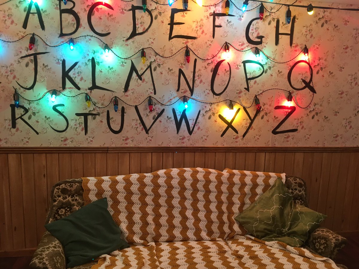 ashandjoshyboy's tweet photo. Stranger things at #HouseOfSkyQ https://t.co/rrwInJBl3T