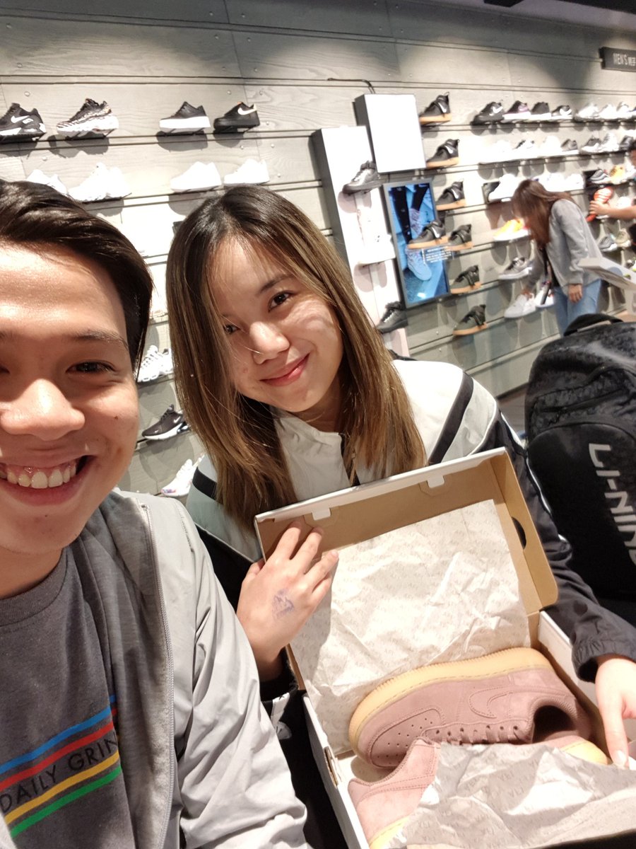 JannMagg's tweet photo. She said yes! Joke. Ayon official na kaming mag jowa after almost 6 years na "exclusively dating" HAHAHAHA lakas maka millenial? @patibok (promise ring lang po yan) https://t.co/spsMiICiIW
