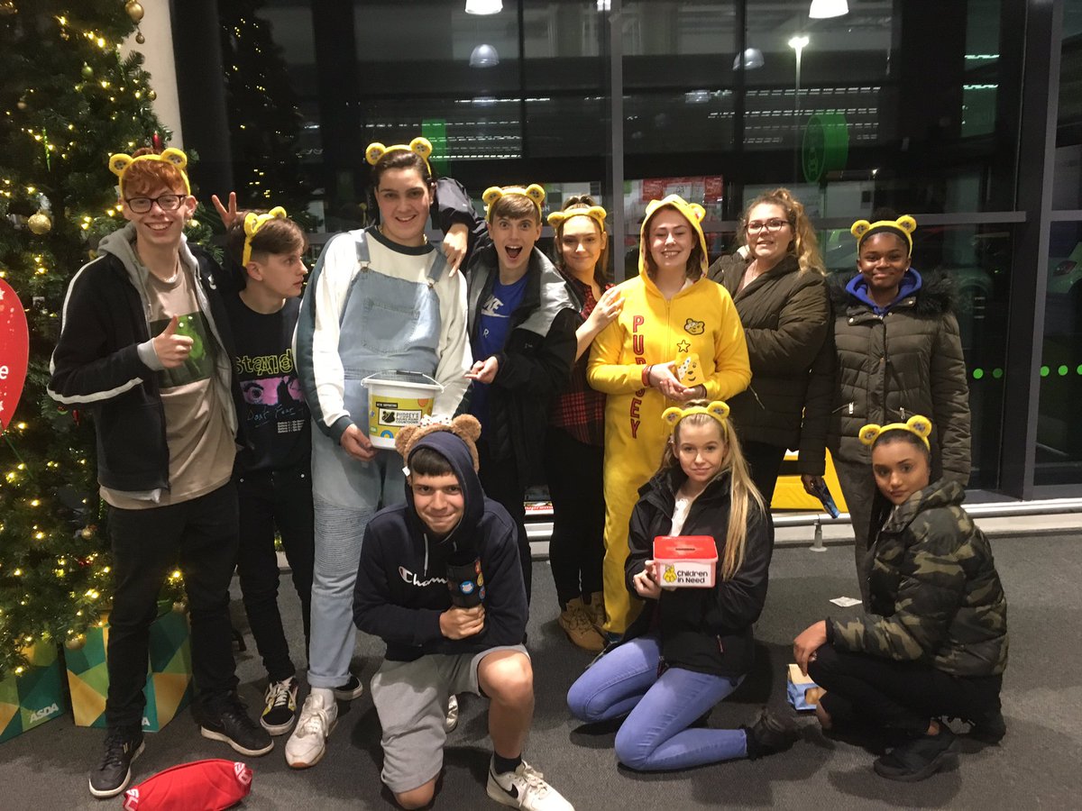 Young people raising money at <a href="/asdapillgwenlly/">Community Champion</a>  last night for <a href="/BBCCiN/">BBC Children in Need</a> !