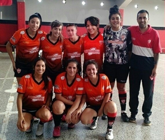 ClubTalleresOk's tweet photo. #FutsalFemenino
La #3raDivisión disputará la Final de la #CopaIFF de Primera Liga
Lunes 19/11 (Feriado) a las 09:10 hs en el Club Gral. Lamadrid
Desaguadero 3180 - CABA
Sale micro desde la puerta del club a las 07:45 hs.
¡Acompañá a #LasTallarinas con tu aliento para ganar! https://t.co/EwmsKOrhjS
