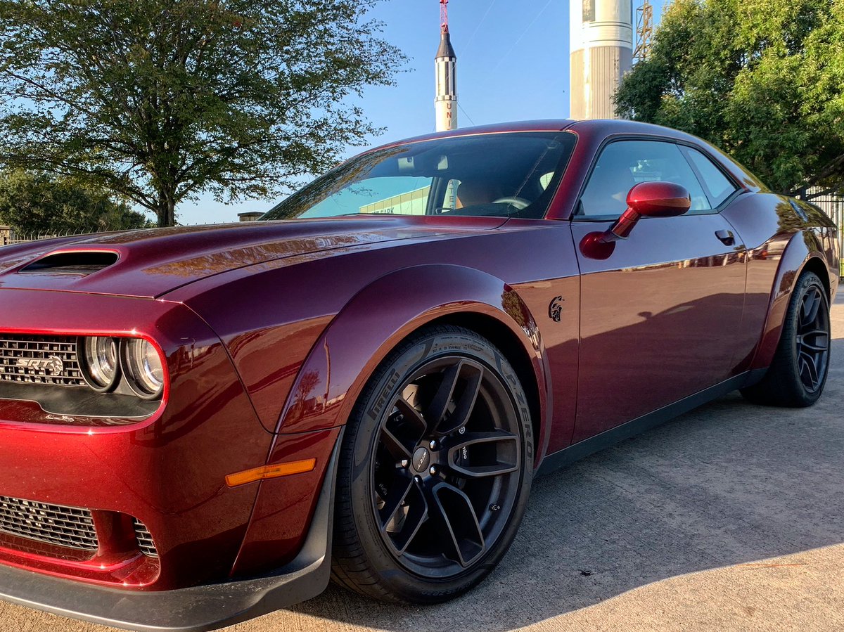 IAmTurboBuckeye's tweet photo. Face-to-face with 797hp, 2019 @Dodge Challenger SRT #HellcatRedeye Widebody #LSMF2018 #BeyondTheCars #RaceForACase #Pennzoil #TheFallFinale @pennzoil #Houston #Texas #Htown #LSMFwknd #SRT #Mopar @dodgeofficial #Hellcat #HEMI @fiatchrysler_na @officialmopar #HellcatRedeye https://t.co/ubqzClStCk