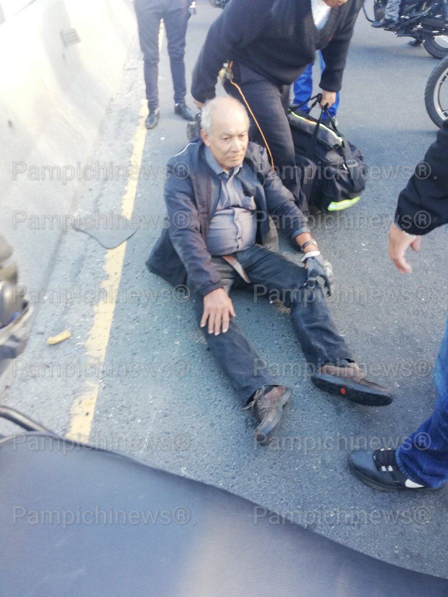 PampichiNews's tweet photo. Accidente de #TransitoGT
Motorista derrapo al inicio  de la cuesta de Villalobos

Si ud conoce a los familiares por favor aviseles https://t.co/8H1GMWtI14