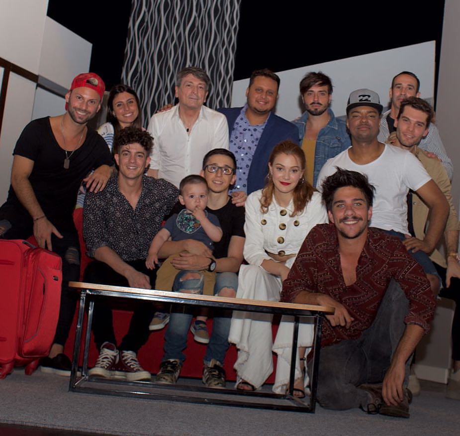 morantprod's tweet photo. 📣 El lunes fue la función de prensa de @roommatesco y la sala se llenó de amigos, familiares y colegas que no pararon de reírse ni un segundo! 🧡
🔜 Quedan 2 fines de semana más!
🎫Si todavía no la viste te esperamos este viernes 16 y sábado 17 a las 22H en el @teatroreginaok ! https://t.co/VANPwoizoK