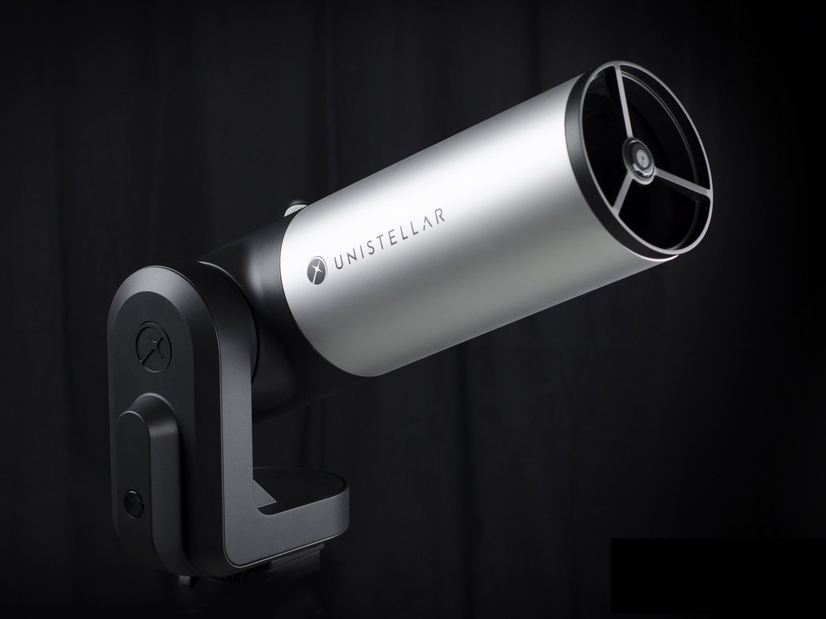 Unistellar's tweet photo. As we are finishing industrial design, a new kind of popular astronomy is coming for good. Therefore, @UnistellarScope will be closing its crowdfunding campaign on December the 5th. To celebrate that step forward, we offer a special discount of -30%.
  https://t.co/DnpnM2vJ9V https://t.co/TcpuP3hil5