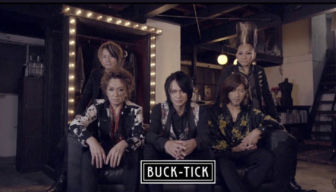 リザ 日曜日はbuck Tick観るよ على تويتر Wowow加入したらbuck Tick武道館生中継で 社長の裏ピース とか 今井さんの猫じゃらし とか 星野渓谷 とか あざと可愛いゆーた とか 全然疲れてないアニイが 生放送で観られるんですね 楽しみしかない ありがとう Wowow