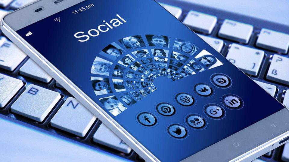 sunsolv's tweet image. “Social Media/Digital Marketing can provide a conversational extension to a B2B company&apos;s nurturing programs&quot;. For More Details Reach Us @ +91-9676868607
#sunsolv #sunsolvtechnologies #Mobility #Webresponsive #digitalmedia