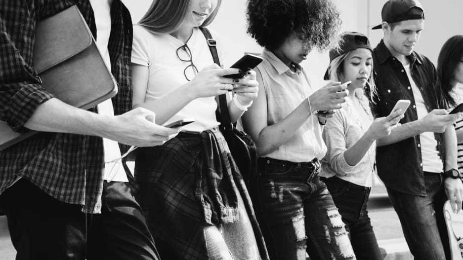 prcgroup's tweet photo. According to this article by @Forbes, as modes of visual communication become more common (being pushed into the forefront by GenZ), they represent the future of workplace communications. And that might not a bad thing. #GenZ #VisualCommunications https://t.co/t3kPzERL0w https://t.co/aK7Npciil1