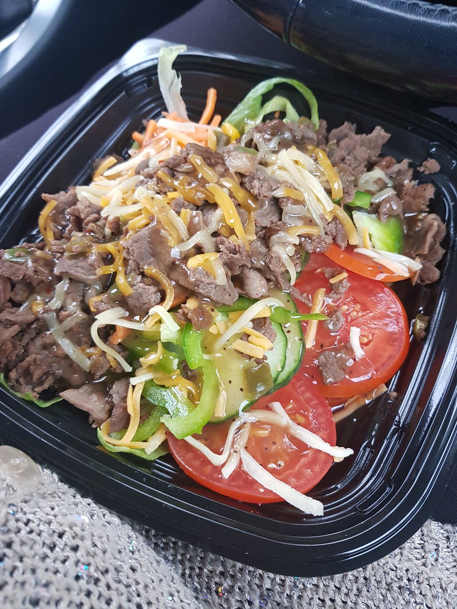 SWkellytaylor's tweet photo. Busy day today so whizzed into @SUBWAY to get this tasty salad 2 syns for the sweet onion sauce I'll take that 😁 #foodoptimising #slimmingworld #slimming #slim4life #slim4summer #incontrol #tasty #icaniwill #iwantmytarget #swuk #allsaintschurch #stfaithschurch #formbyhighschool https://t.co/P13czW0gXI