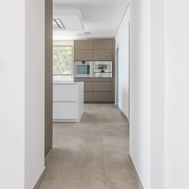 OpenhausK's tweet photo. fango | porcelain | tio @openhauskitchens #Gaggenau #gaggenauappliances #dreamkitchen #fb .
.
.
.
.
#openhaus #rationalkitchen #kitchendesign #luxurykitchen #sussex #surrey #designinterior #interiordesign #architect #kitchenarchitecture #dreamkitchen #ra… https://t.co/urYh8YUzLo https://t.co/XBLBoRSKMR