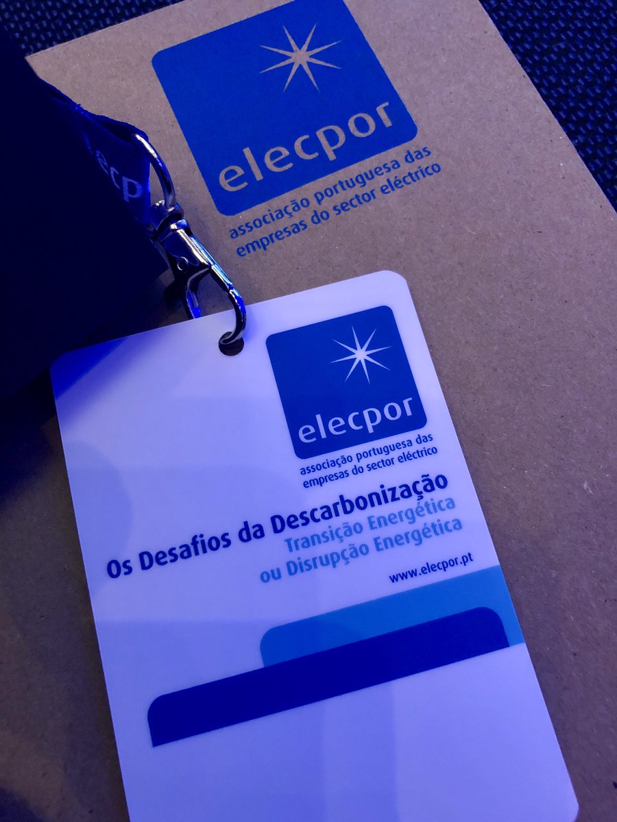 energyTorres's tweet photo. mais uma oportuna conferência anual #Elecpor para olhar futuro da #energia #ambiente #tecnologia #consumidor #mercado
& “a construção das redes do futuro não se pode centrar em questões de geografia” https://t.co/jUid9SxKs8
