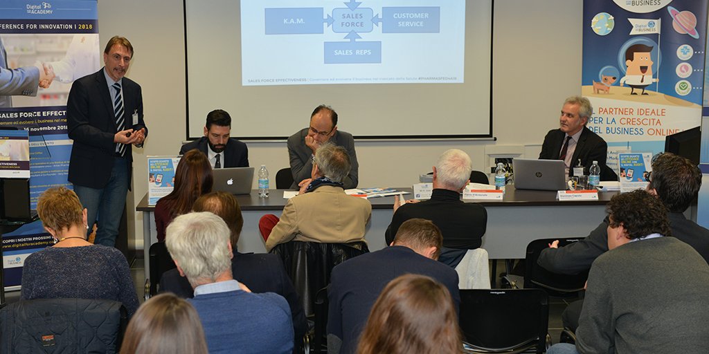 digital4academy's tweet photo. L'efficacia della #SalesForce deriva da un connubio sinergico tra #CustomerService, Sales Reps, #ISF e #KAM ovvero, anche dall'integrazione ottimizzata tra le azioni dei venditori e degli informatori. 
#PHARMASFED4A18 https://t.co/wdhxTt20ON