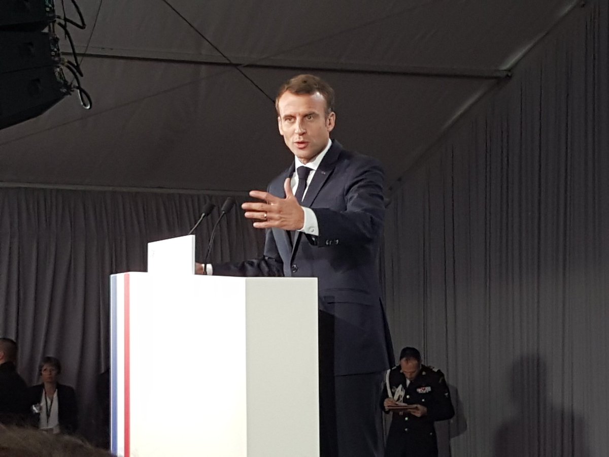 Fannette_34's tweet photo. Après 4 ans de travaux et de rénovation, le Musée des Beaux Arts et d'Archéologie de #Besançon à été inauguré ce matin par le Président de la République. #imbaack @EnMarche25 @JeunesMacron25 https://t.co/tgQOiVhK1b
