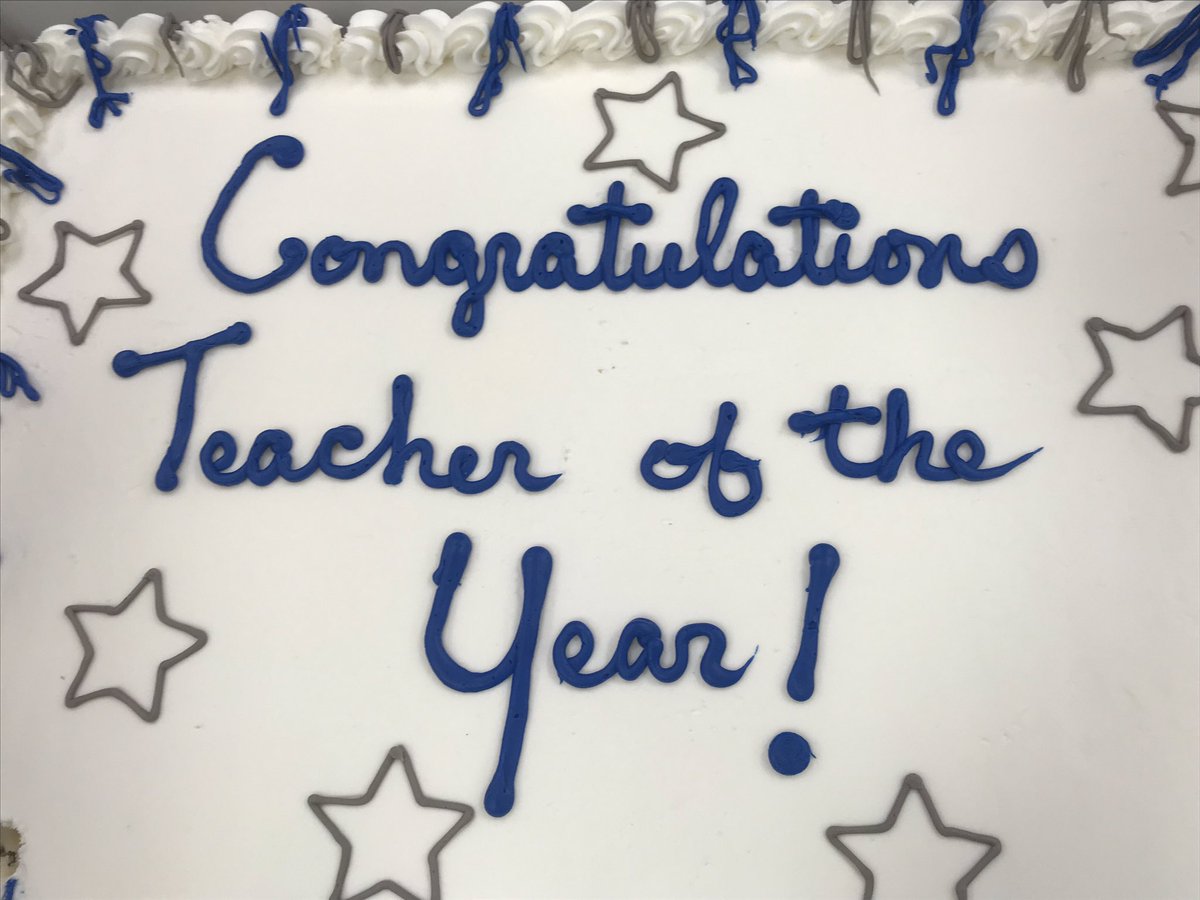 discovery_ridge's tweet photo. Congratulations Becky Newsom, DRE Teacher of the Year! #WSD https://t.co/sGtl16O42C
