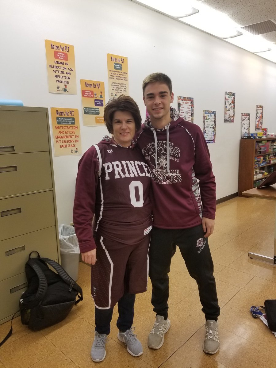 keltree79's tweet photo. When you leave your uniform in Mrs. Davis' room for a week 😂😂 #princespride https://t.co/XY37FxOgNY