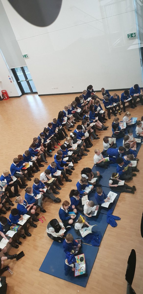 NorthwayPrimary's tweet photo. WE DID IT! Look at some of the places we had to drop everything and read! #LiverpoolReadathon #DEAR #ONLYnorthWAY https://t.co/UTt0J7JE7i