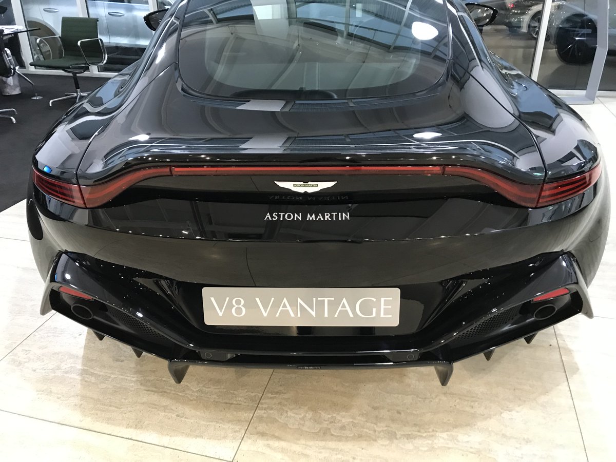 JacksonsJersey's tweet photo. Jaw-dropping...

The New Aston Martin V8 Vantage.

In our Jersey Showroom now.

So much carbon. #AstonMartin #V8 #Vantage https://t.co/hfTpEuVG7K