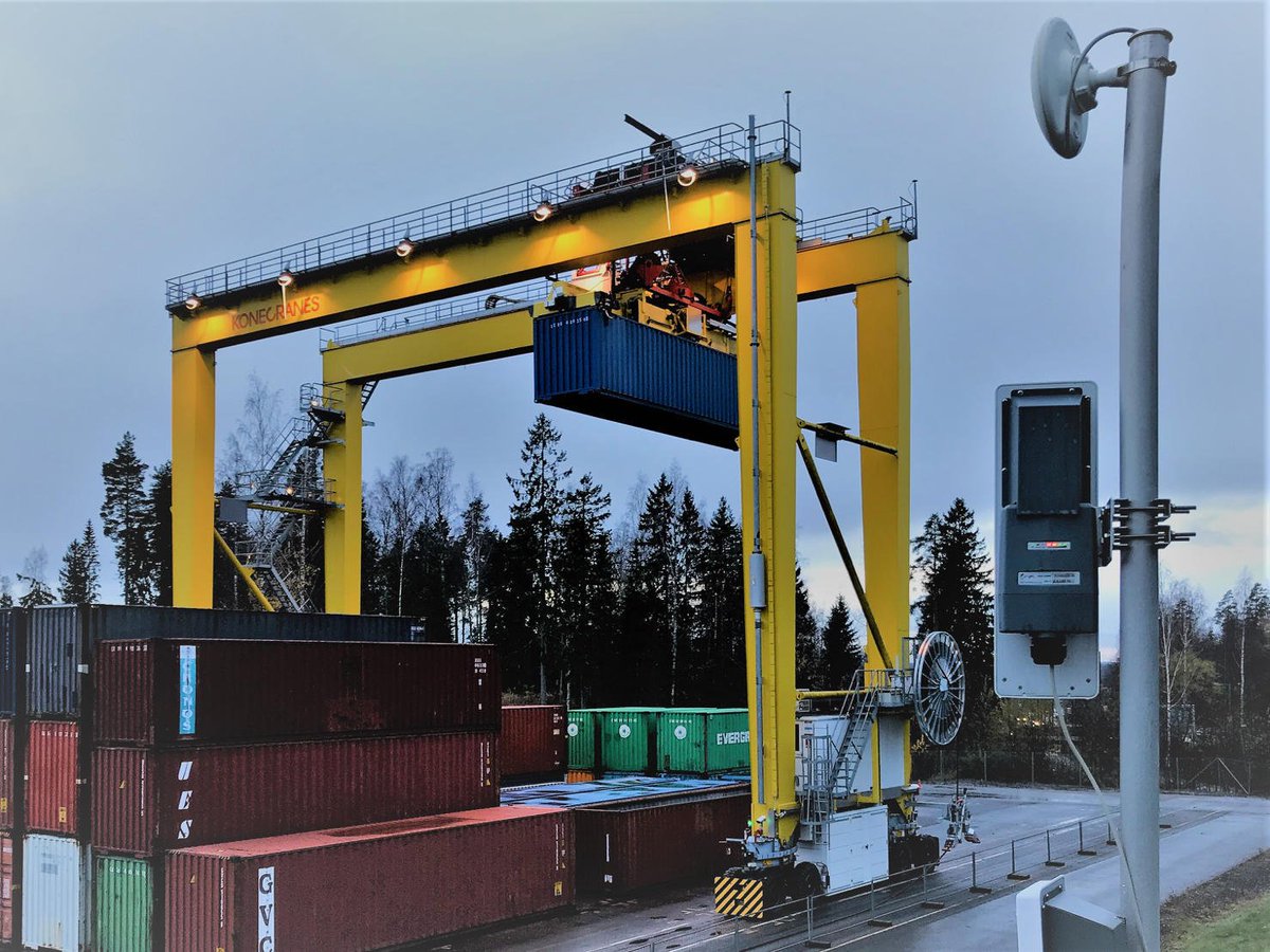 Konecranes's tweet photo. Hey, did you know that we have operated #ARTG wirelessly for 500 DAYS now❓ 😎 So excited of coming #6G opportunities❗💪
#ARTG 2.0
#Teleremote
#Fluidmesh
#JustSoCool
(Photo and text by Sampo P., thanks for sharing 👍) https://t.co/jkISFY1bqi