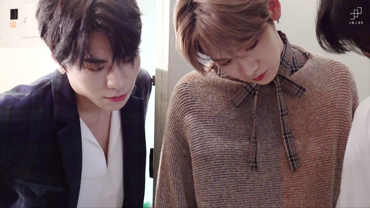SwerveBabe_523's tweet photo. 상균이 블랙 켄타 화이트 해서
상균이는 싴한 양아치미 풀풀 나고
켄타는 진짜 머리 반짝반짝한 요정처럼 이쁘게 빛나는
그런 컨셉 시급하다.....
진짜.. 대박날거 장담.. 후너스타로드 한번만 믿어주...
아이돌 듀오만 할 수 있는 희귀한 컨셉이다.. 대비의 마력..

#jbj95 #상균 #켄타 https://t.co/rnLjfmI8Rb