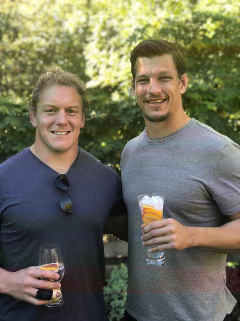 londonirish's tweet photo. ๐ธ | You will be able to sample and buy a bottle of @fines_master gin, created by @MikeRhodes7 and our very own @Pat_Cilliers, at the @CornishPirates1 game on Sunday.
Find them in the Windsor Lounge before the game and the Club Room after the game.
๐ https://t.co/fGKtRK5zpA https://t.co/h1oNIOTEhy