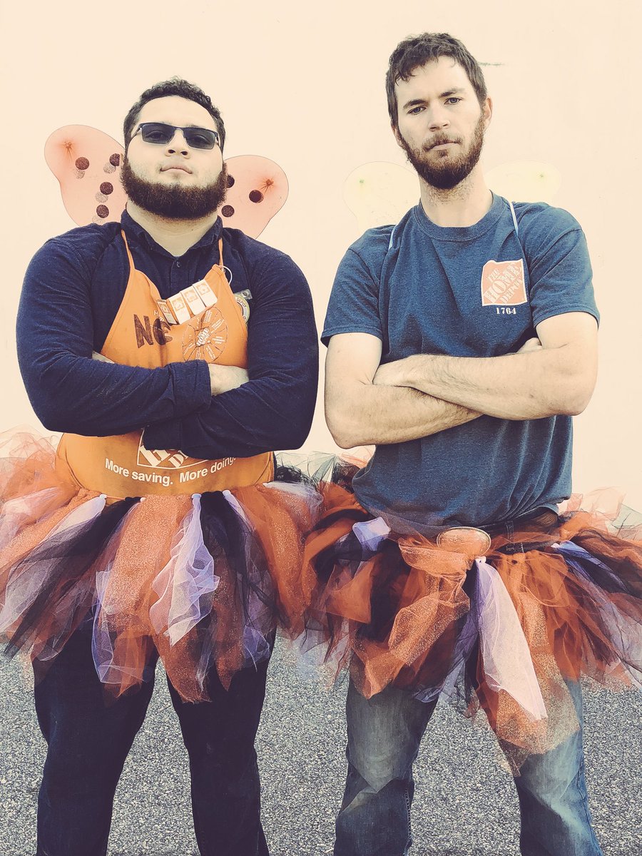 KathrynEpps3's tweet photo. #thugBugs fall festival https://t.co/os8iZtt2Wd