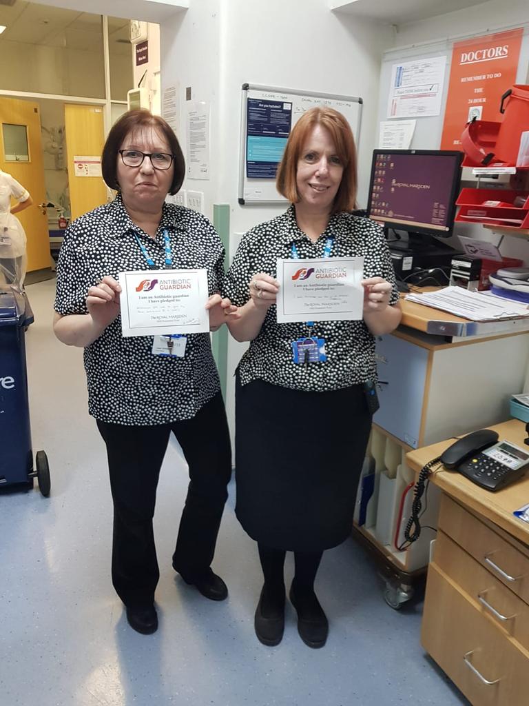marz35's tweet photo. Wonderful staff at the Marsden supporting AMR Awareness Week!!! #waaw2018 #WAAW18 #EAAD https://t.co/OokC4bKdYx