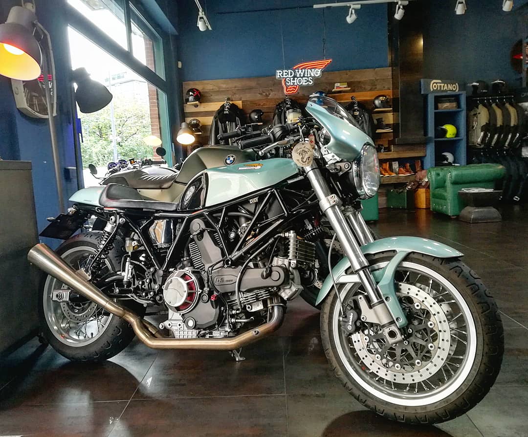 CafeRacerCultgr's tweet photo. Ducati @OfficineM

#ducati #officinemermaid #milano #caferacercult https://t.co/Ox3FJWObnz