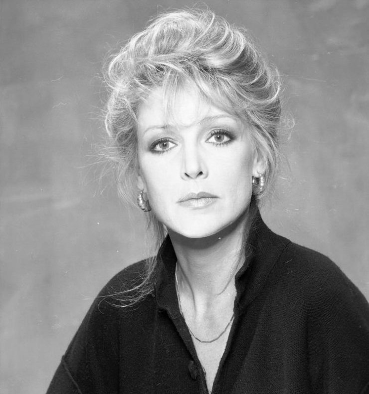 Happy birthday Joanna Pettet! \65 winner for POOR RICHARD 