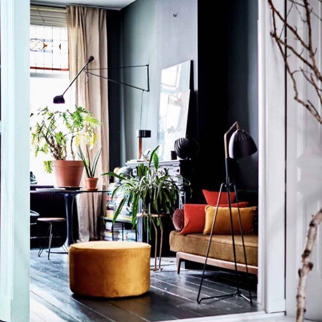 greenandmustard's tweet photo. How gorgeous is this gold velvet footstool in the beautiful home of @theobert_pot ⠀
#footstool #pouf #pouffe #poufottoman #ottoman #interiordesign #interiors #interiorstyle #interiorstyling #interiorinspo #homedecor #homestyle #homedesign #homestylin… https://t.co/GXdYpy8gdE https://t.co/iXo9lDnsjv