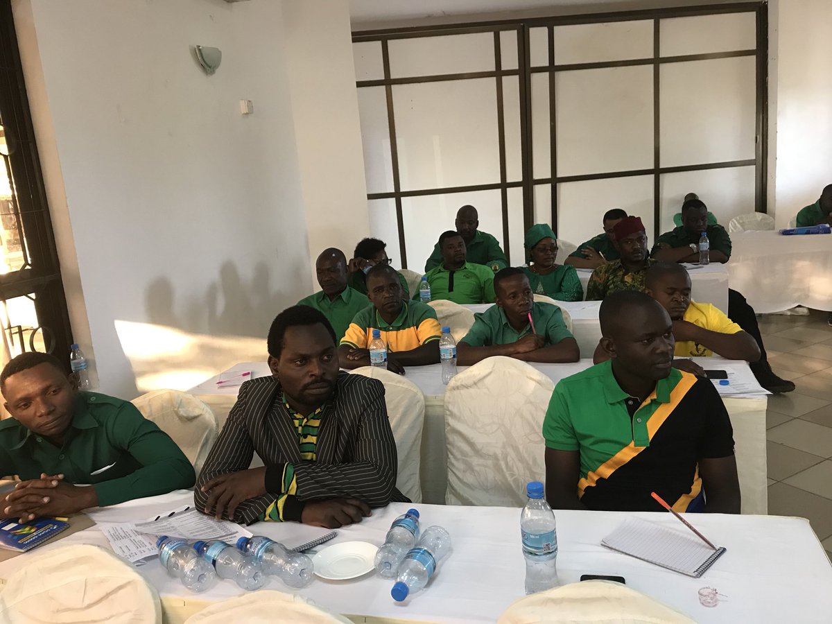 AlingoPeter's tweet photo. Ndg. Alhaj Rajab Kundya training UVCCM youth leaders at the ongoing  CCM Youth Wing Leadership training in Dodoma, courtesy of IRI CEPPS. https://t.co/xmF9LEVez0
