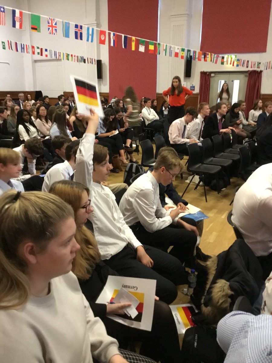 NorthBerwickHS's tweet photo. General Assembly underway! @MunNbhs #NBHSMUN2018 https://t.co/Ro9ukssEa0