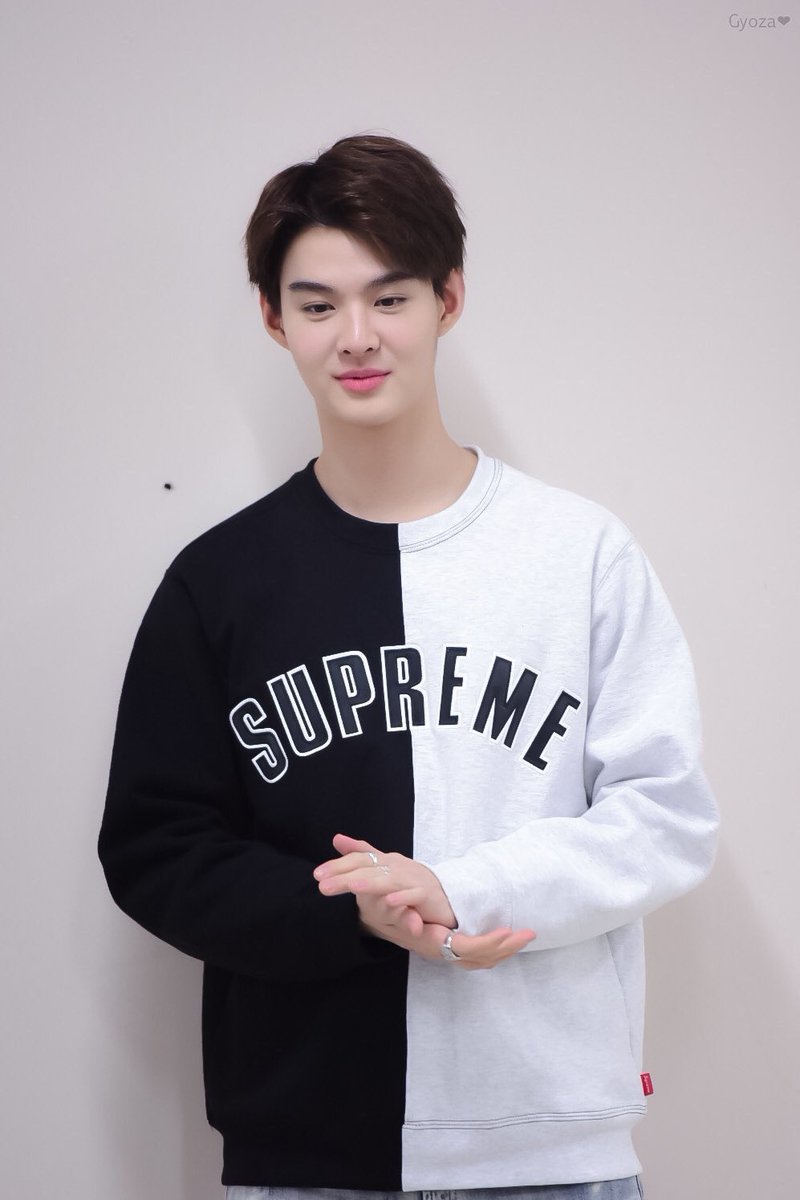 PearPT1's tweet photo. ศุกร์นี้ไม่มีบังเอิญรักเหมือนขาดอะไรไป.... 😞😞
#LBCforeve
#Saint_sup https://t.co/1RmYi5uhTm
