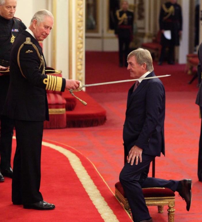 Mind that sword - he’s the King! 👑 😉 #SirKenny