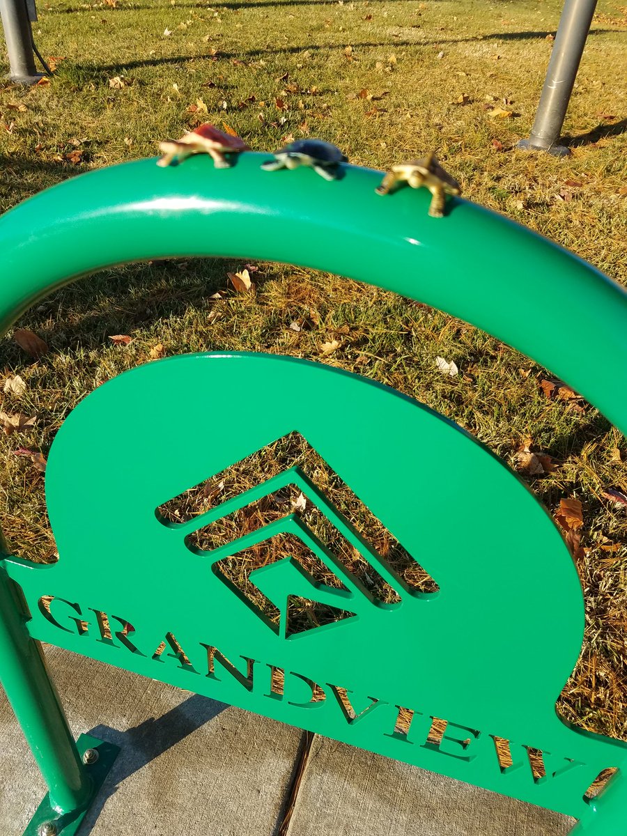 TrumanTurtles's tweet photo. It is going to be a beautiful sunny day in Grandview, over 50°! Truman's Turtles thinks everyone should take a bike ride and check out the turtle green bike racks along Main Street! #TrumansTurtles #Biking #Grandview @CityofGrandview @GrandviewParks https://t.co/dU7ghYy8Yt