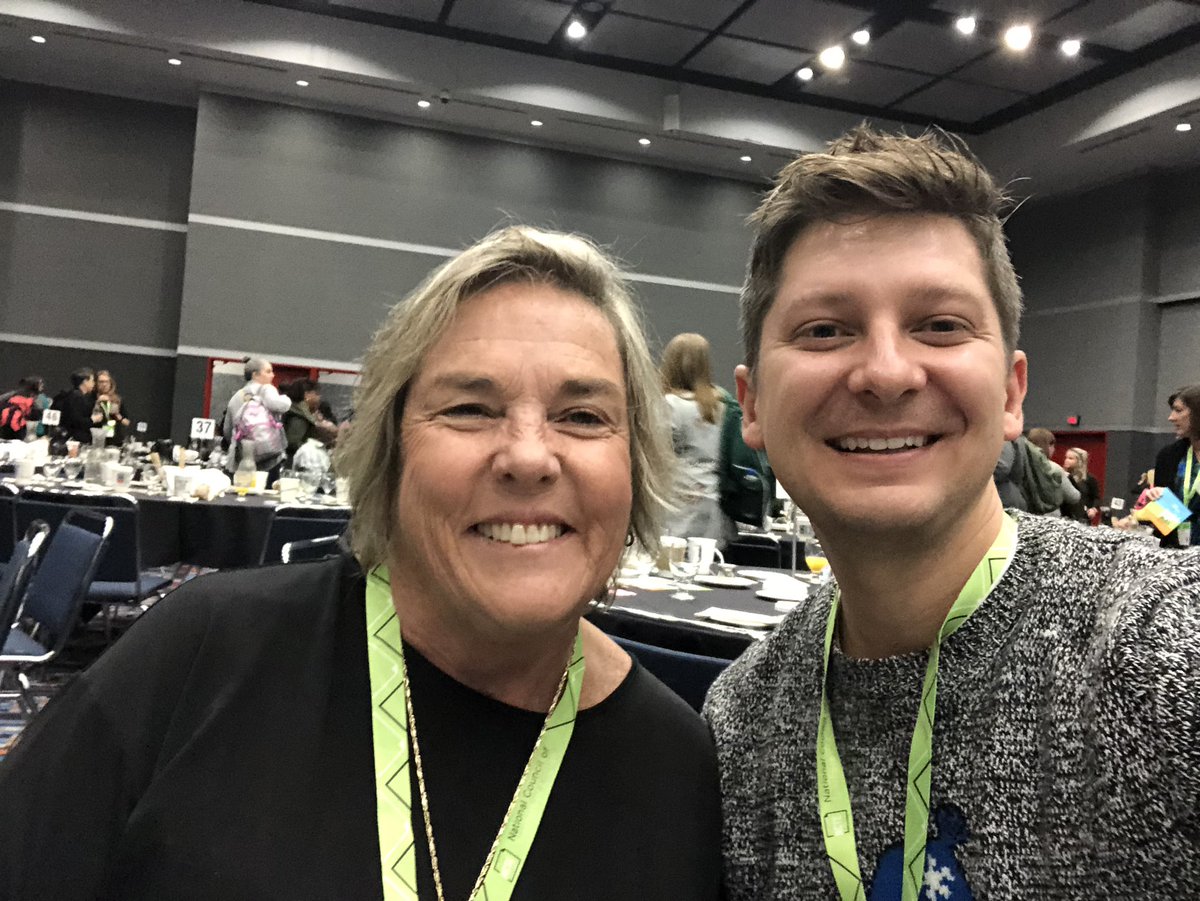 Lfrier01's tweet photo. What a way to start the morning... just met one of my literacy idols!  #ncte2018 https://t.co/HG3XtpL0UY