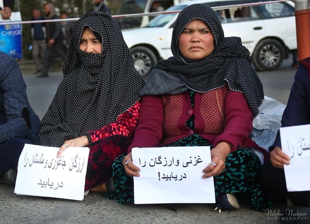 AliNatiqi's tweet photo. who does support Taliban?#JaghoriUnderAttack
#MalistanUnderAttack
#UrozganUnderAttack
#JusticeForHazaras
#StopKillingHazaras
@UN
@UN_HCR
@NATO
@antonioguterres
@ARG_AFG
@AlJazeera
@CNN
@AlJazeera
@BBCWorld https://t.co/h4NFtCZcka