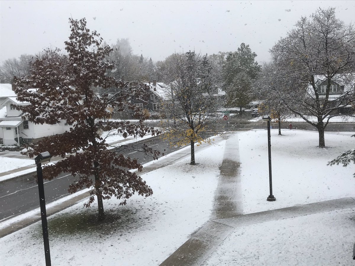 MrWhiteROMS's tweet photo. Back 2 back Friday’s at ROMS @CityofRoyalOak. #934AM https://t.co/9WRgDVhNw1