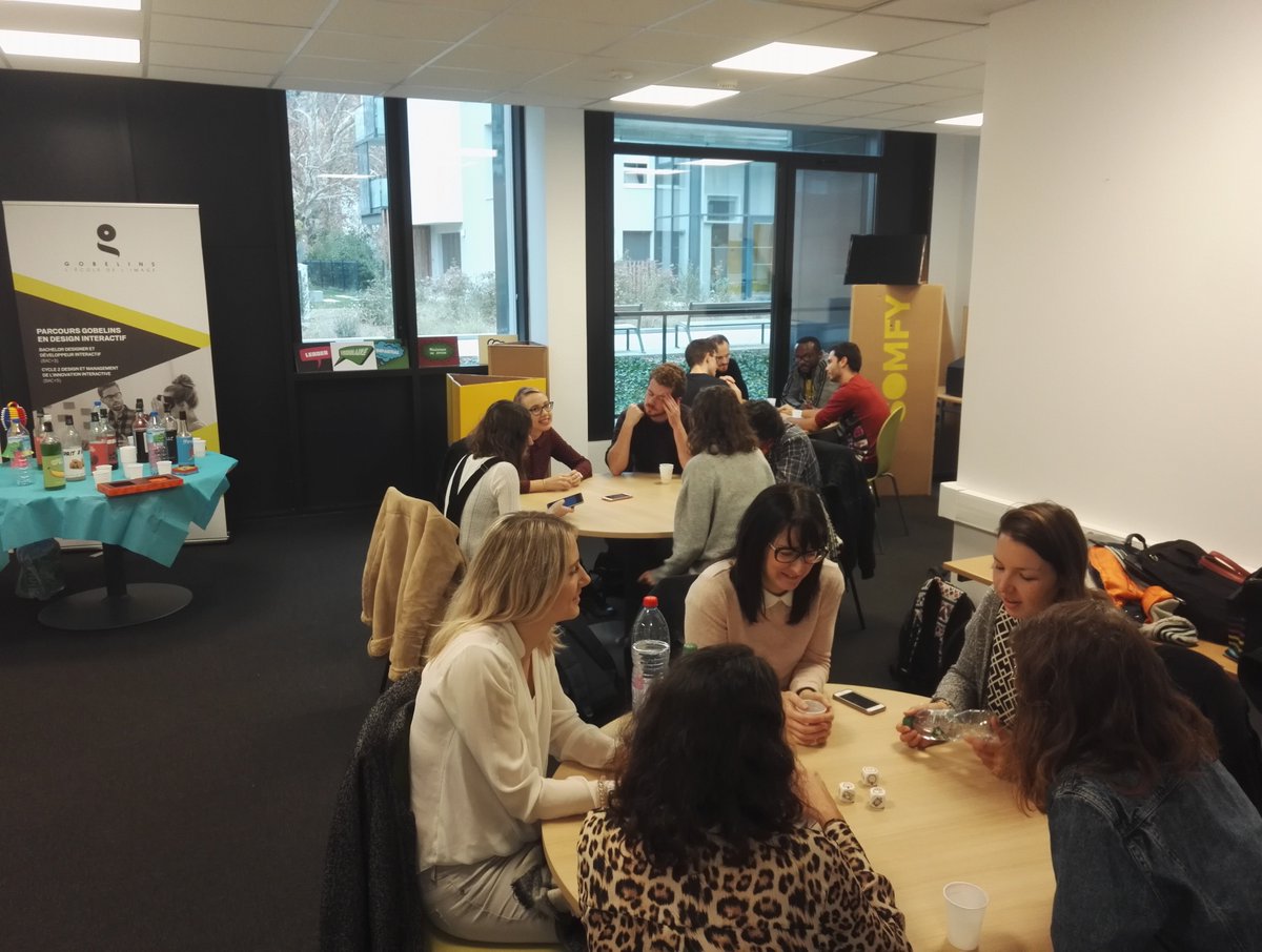 Prismo_io's tweet photo. Ce matin, nous étions avec les #étudiants en #Master stratégie de #communication digitale de @cci haute. Au programme : jeux en tout genre pour les accompagner dans la valorisation de leur #personnalité puis création de leur profil @Prismo_io #prismo #cvgameover #lecvestmort https://t.co/XjXUzhG3rr