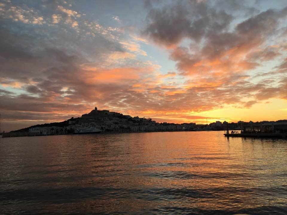 ibizabynightnet's tweet photo. Week and in Ibiza the party guide! #Ibiza #party #ibizabynight https://t.co/D5e4g7v4yX https://t.co/LRGMS8FX2f