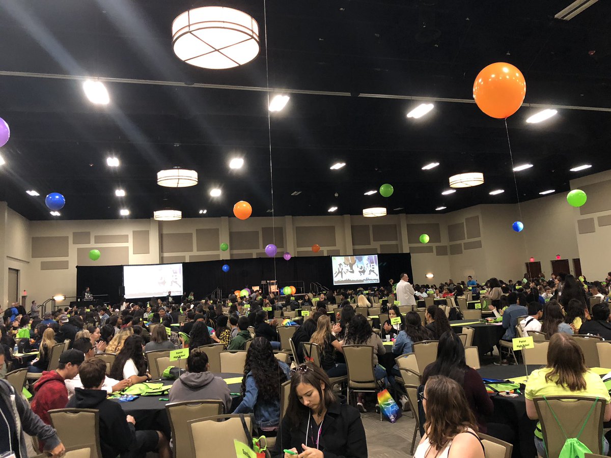 SHSUnity's tweet photo. Today we are learning about Mental Health stigma at the Dare to be Aware conference today. Propelling us to make a difference. #shsallin #D2BAware18 #lovefightsstigma https://t.co/792GANSSKR
