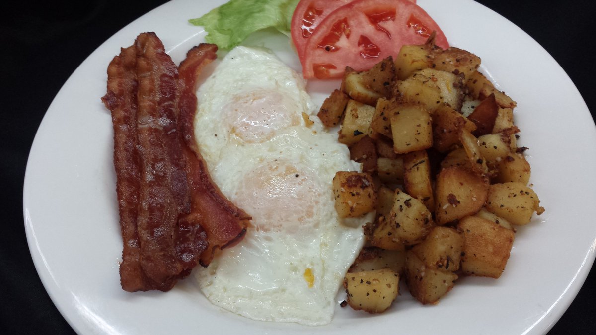 RamadaCornwall's tweet photo. Psst... here's a tip... 

Ramada Cornwall offers a la carte breakfast each morning in our BrookValley Cafe from 6:30am - 11:00am!!

#Breakfast #RamadaByWyndham #StartingOffRight #yummy #CornwallON https://t.co/4O1Gj6le5E