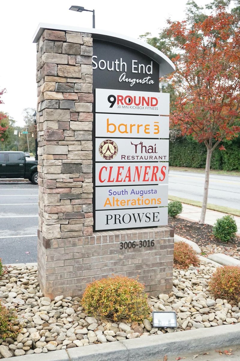 9RoundSC's tweet image. We are proud to be apart of a great community within the South End Augusta shopping center! 9Round Augusta Rd is the place to end you week, come sweat with us! #9Round