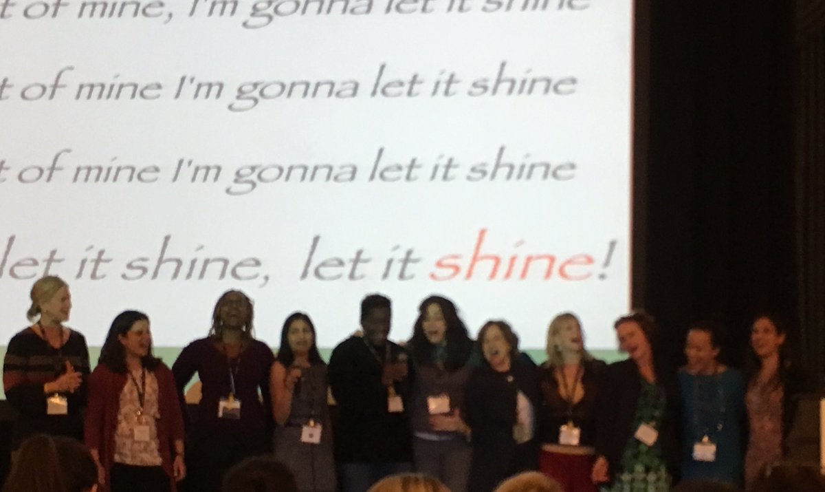Music has always moved me, and singing with <a href="/AllisonRimm/">Allison Rimm</a> and 600+ women in medicine was unbelievable today. Let your light shine! #SheLeadsHealthcare