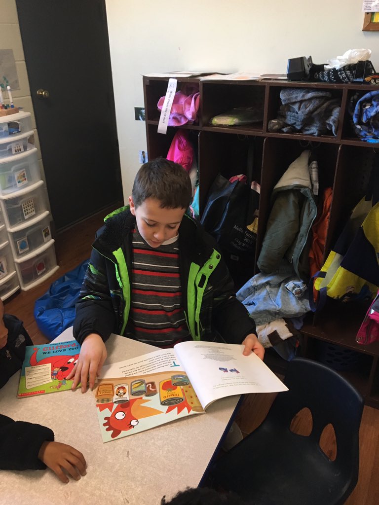 KristinaKochi's tweet photo. BIG PLV members are reading to pre-school students! #plvbears @PLVBears #weread https://t.co/Vy72Y6koKf