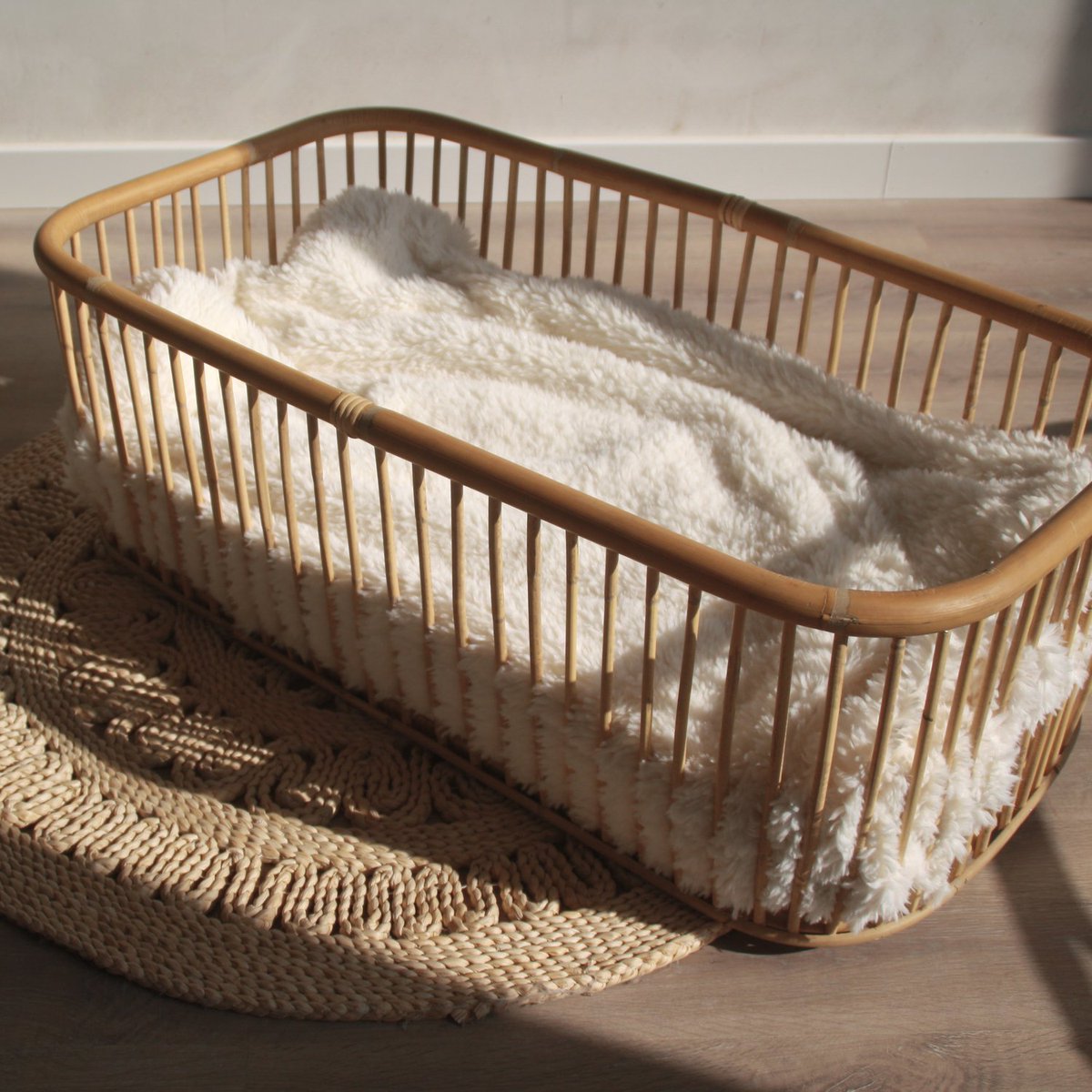 CoccoliHome's tweet photo. 💡 NOVEDAD en #AtelierCOCCOLI 💡
Tenemos 💝 nuevo MOISES de #Rattan “PALITOS” 💝. Con un estilo moderno y muy original 💫
POR CIERTO, que podemos hacerlo con menos altura como cambiador o capazo de siesta 😍 
📬 info@coccolihome.com   
#BebeCOCCOLI #ManosArtesanas #moises #mimbre https://t.co/kPBqaV5yoo