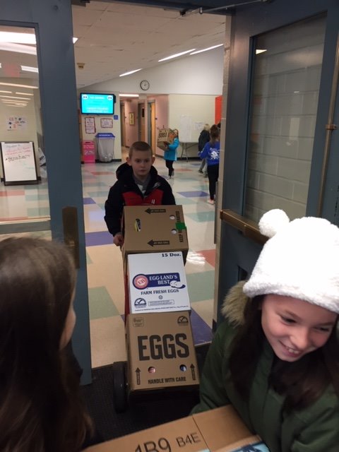 SS_SCurriculum's tweet photo. 4th Grade KEY Students have completed another successful Thanksgiving Food Drive! South School's kindness will help those in Londonderry truly have a Happy Thanksgiving! Stay tuned...Final totals will be announced Monday! https://t.co/mX7Lqy57Dc