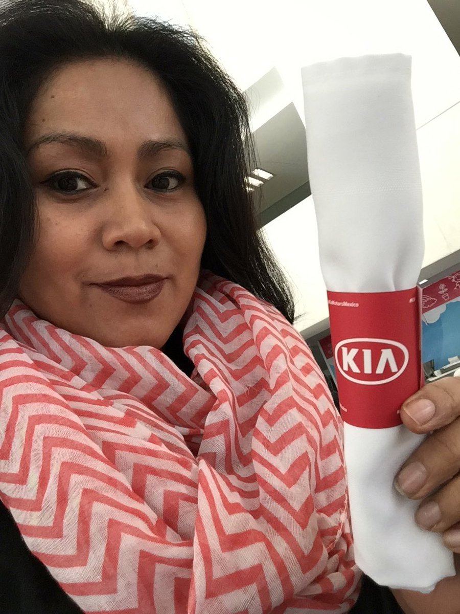 lalocuteitor's tweet photo. Listos para la conferencia de prensa @FormulaAutoFM @cuartodemillamx  #FormulaAutomotriz @KiaMotorsMexico https://t.co/ZE6ZHfq4Nh