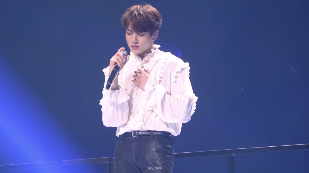 loveletter2moon's tweet photo. Can’t get over this #jungkook 😭😭😭 @BTS_twt #loveyourselftour #btsxberlin https://t.co/dDpogH5Ko4