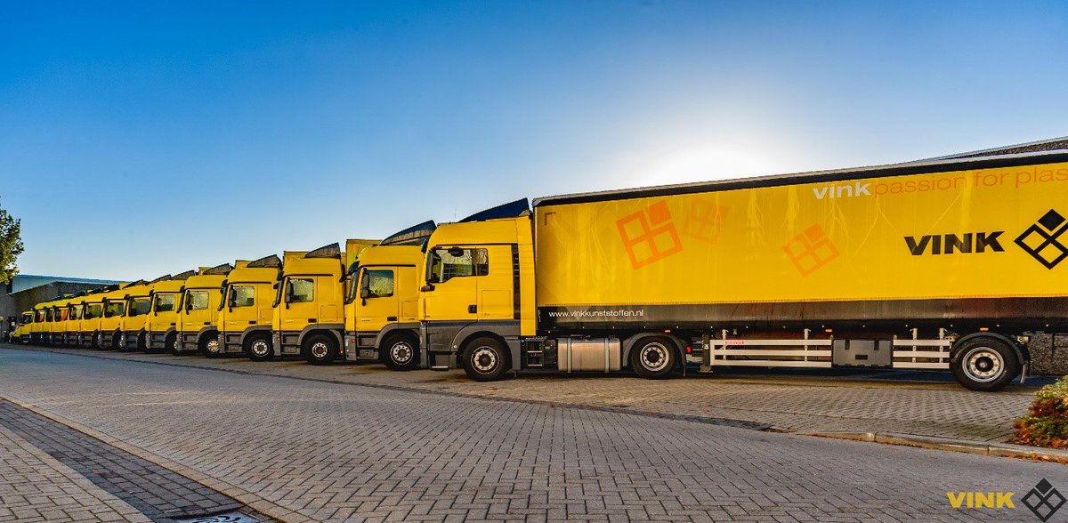 Voor 17.00 uur besteld, morgen in huis! Met deze gele brigade zorgen wij dat het grootste kunststof voorraadprogramma van Nederland daadwerkelijk binnen handbereik voor onze klanten is.