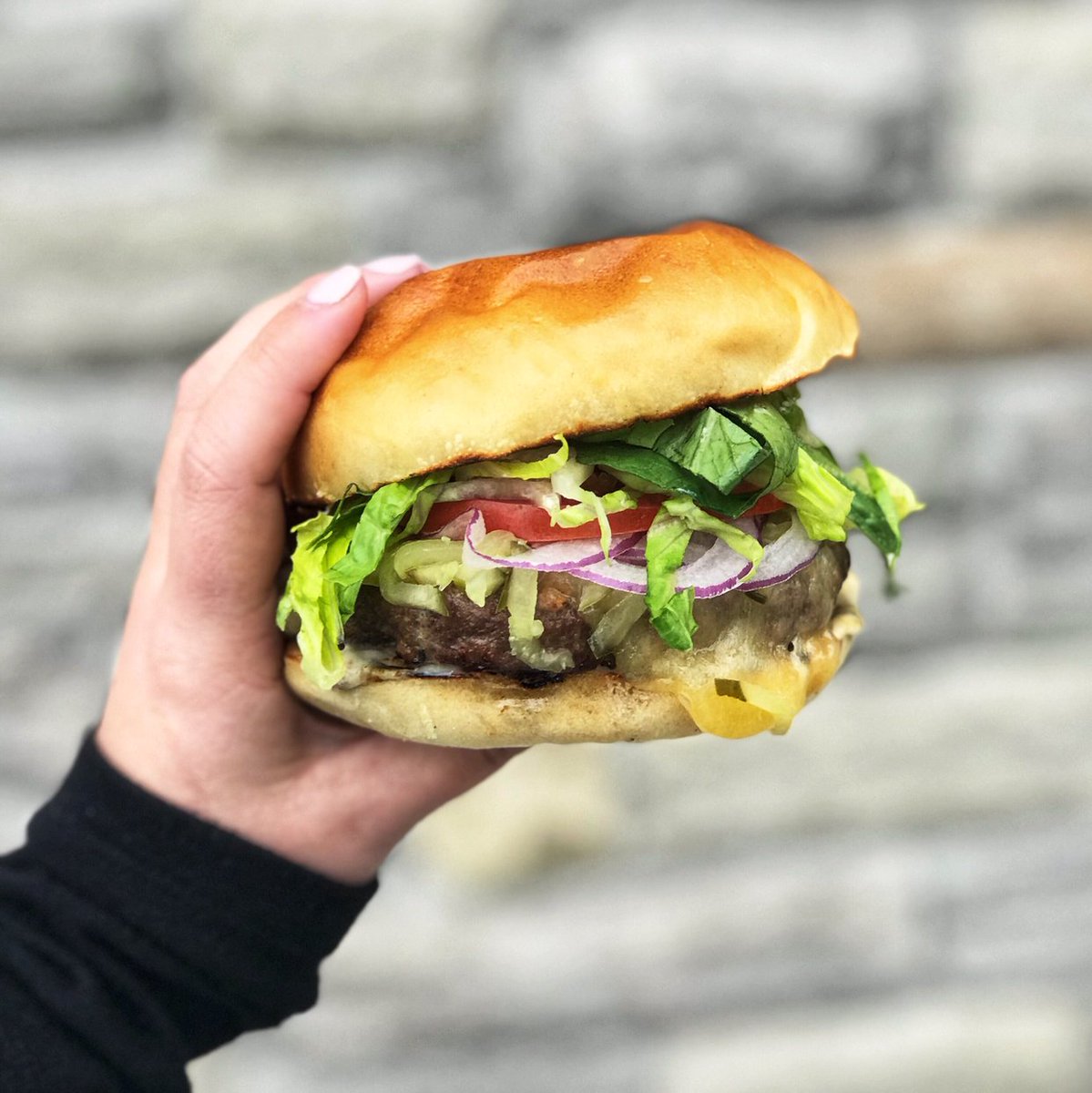 What better way to end the week than with a juicy Aged Cheddar Burger! Featuring a YU Ranch beef patty and house made garlic aioli, you can’t go wrong with this menu favourite! Try it today!