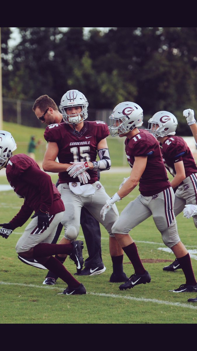 CoachWEads's tweet photo. Can’t wait to watch my guys play tonight! Love this group #IceClub❄️ https://t.co/v2gTylMh3X